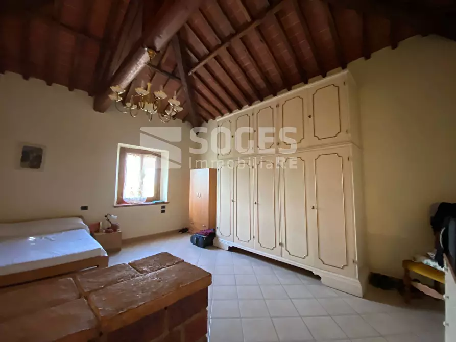 Immagine 13 di Villa in vendita  in Via La Selice a Cavriglia