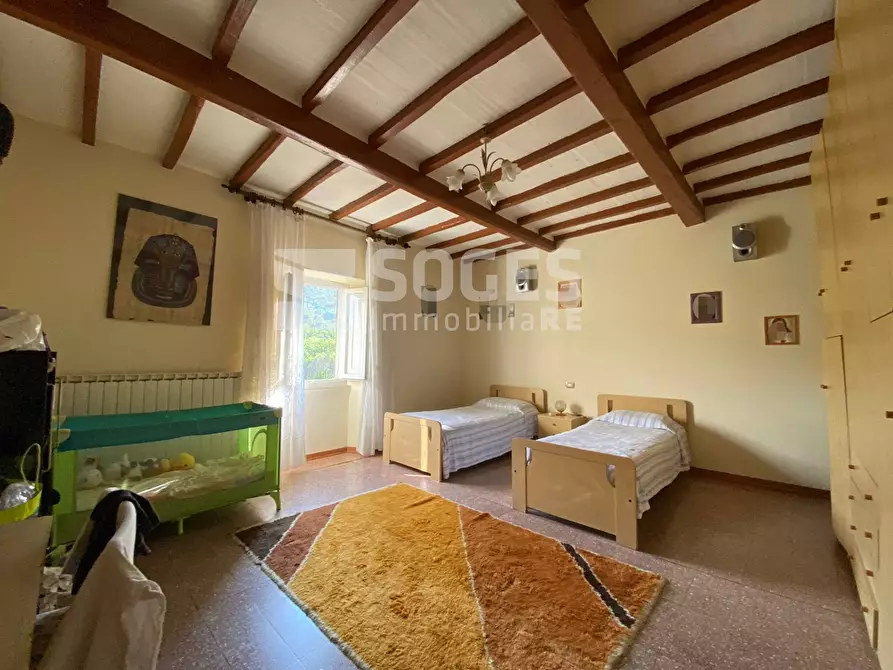 Immagine 11 di Villa in vendita  in Via La Selice a Cavriglia