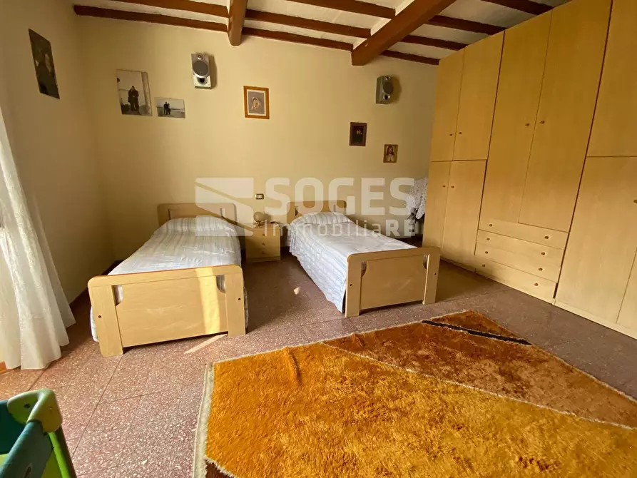 Immagine 14 di Villa in vendita  in Via La Selice a Cavriglia