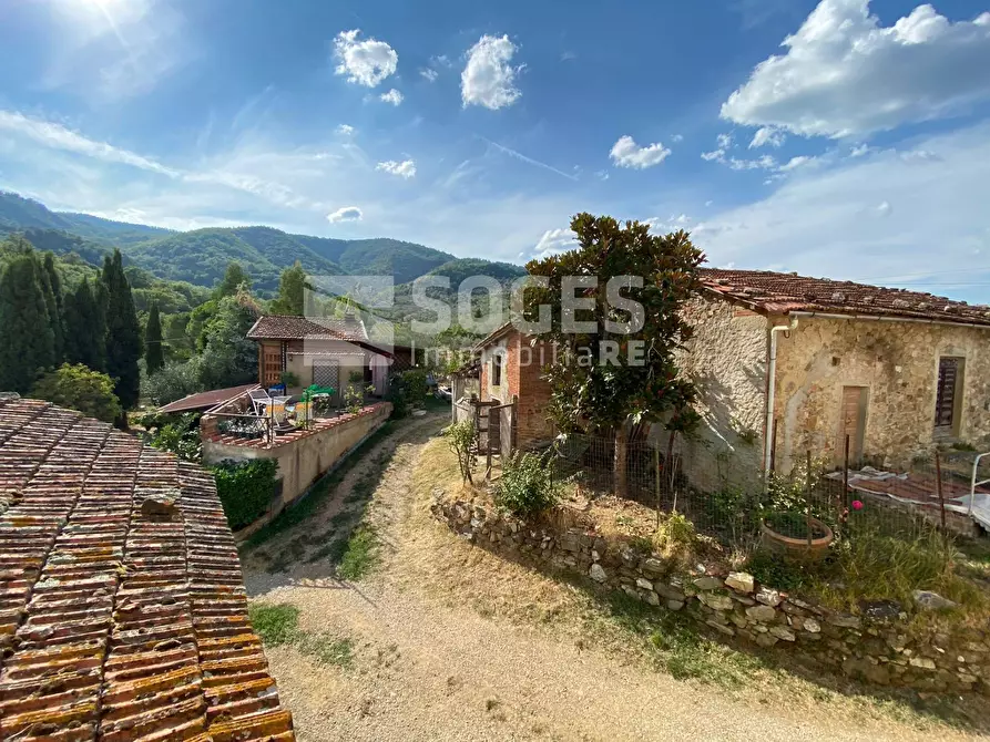 Immagine 1 di Villa in vendita  in Via La Selice a Cavriglia
