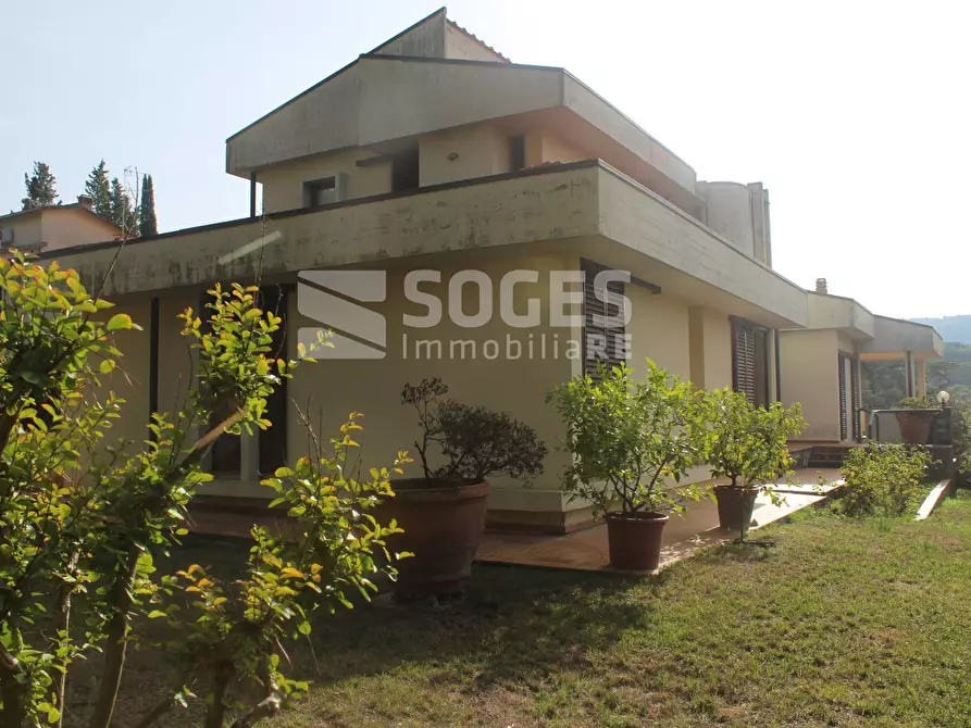 Immagine 3 di Villa in vendita  in Via XXV Aprile a Pontassieve