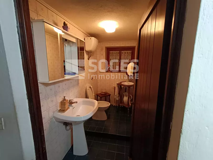 Immagine 21 di Villa in vendita  in Via di Montevarchi a Cavriglia