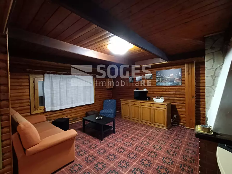 Immagine 26 di Villa in vendita  in Via di Montevarchi a Cavriglia