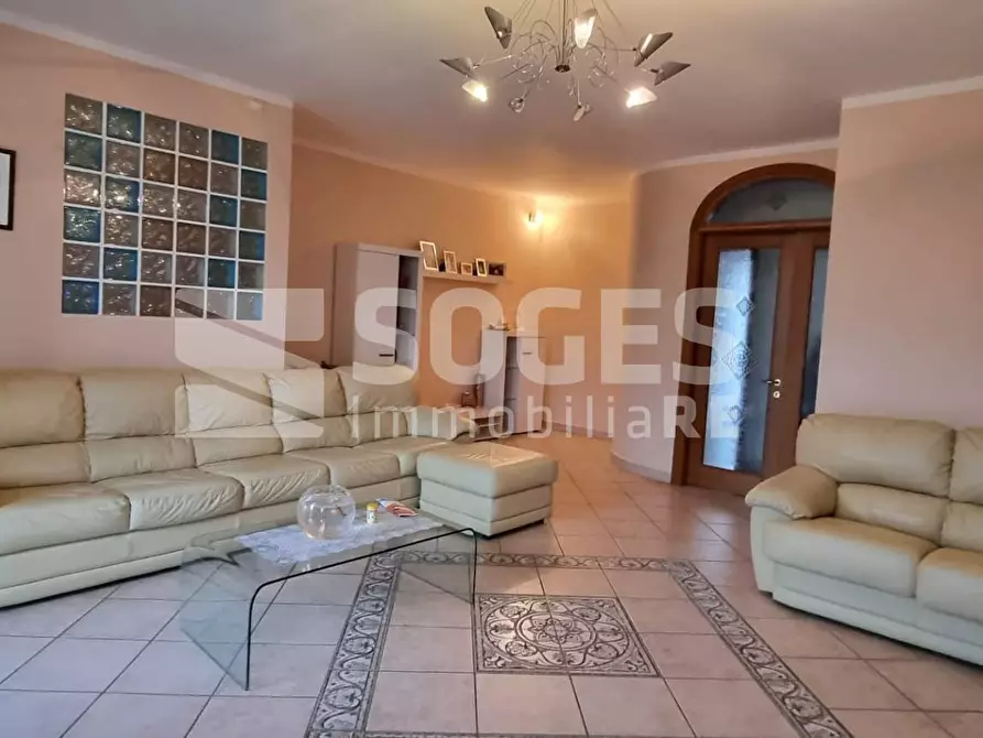 Immagine 3 di Appartamento in vendita  in Via Guglielmo Marconi a Loro Ciuffenna