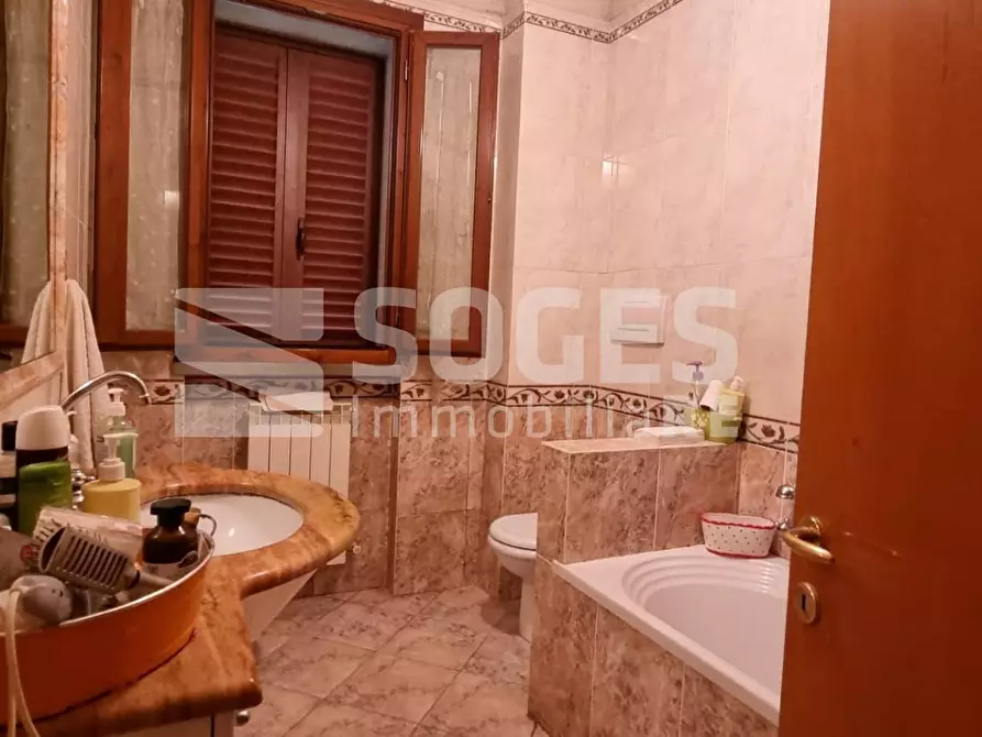 Immagine 16 di Appartamento in vendita  in Via Guglielmo Marconi a Loro Ciuffenna