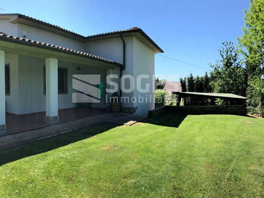 Immagine 8 di Villa in vendita  in Via Gastone Nencini a Terranuova Bracciolini