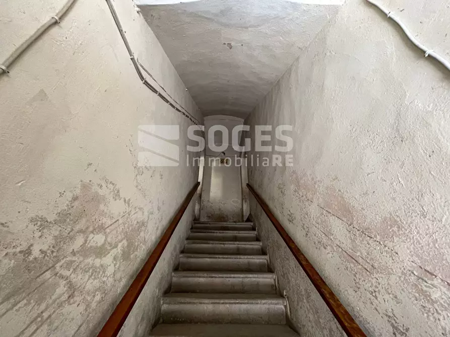 Immagine 11 di Camera in vendita  in Piazza delle Ginestre a Terranuova Bracciolini