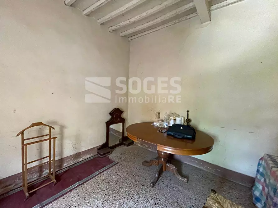 Immagine 12 di Camera in vendita  in Piazza delle Ginestre a Terranuova Bracciolini