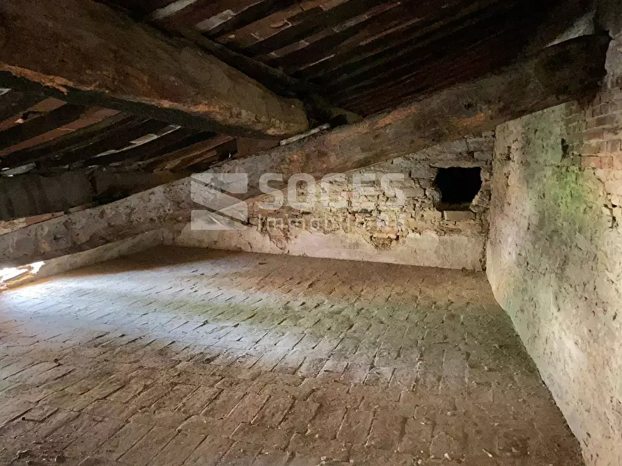 Immagine 14 di Camera in vendita  in Piazza delle Ginestre a Terranuova Bracciolini