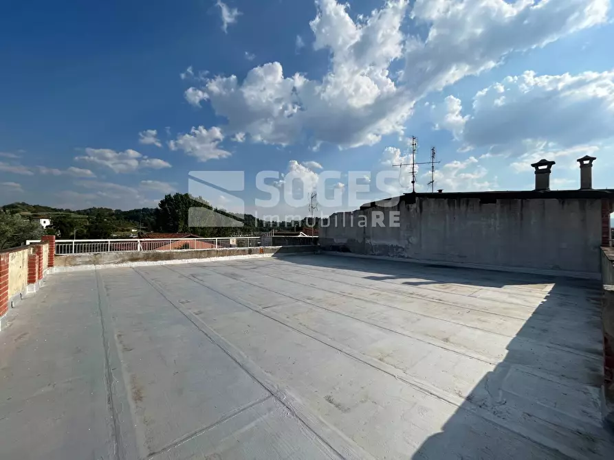 Immagine 15 di Appartamento in vendita  in viale europa a Terranuova Bracciolini