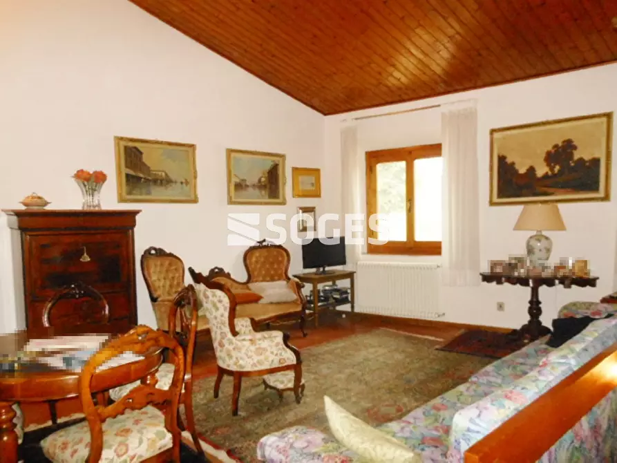 Immagine 19 di Palazzo in vendita  in Via G. Deledda a Cavriglia