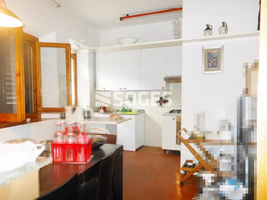 Immagine 21 di Palazzo in vendita  in Via G. Deledda a Cavriglia