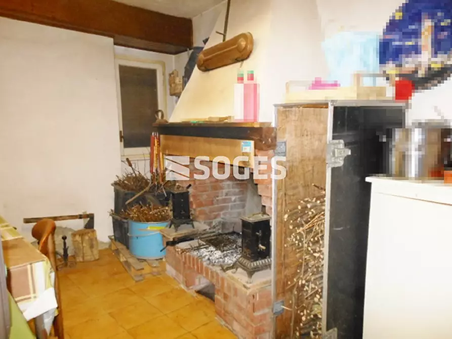 Immagine 28 di Palazzo in vendita  in Via G. Deledda a Cavriglia