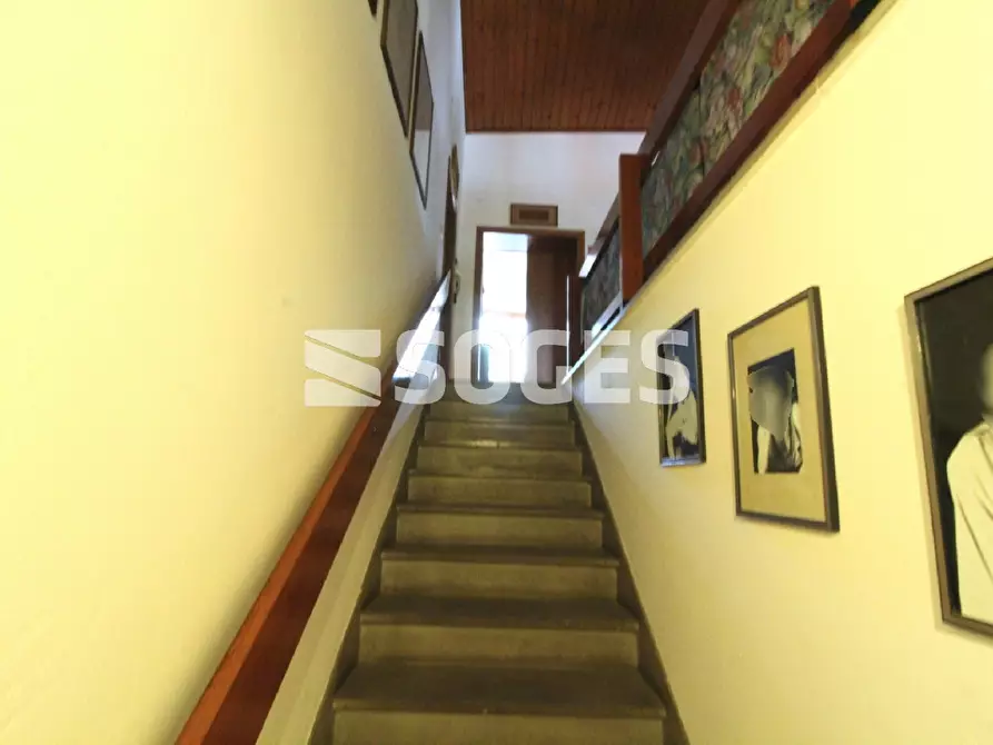 Immagine 7 di Palazzo in vendita  in Via G. Deledda a Cavriglia