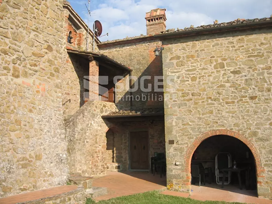 Immagine 9 di Villa in vendita  in Montebenichi a Bucine