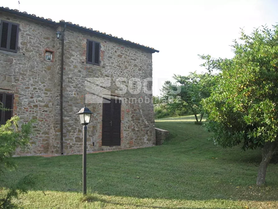 Immagine 11 di Villa in vendita  in Montebenichi a Bucine