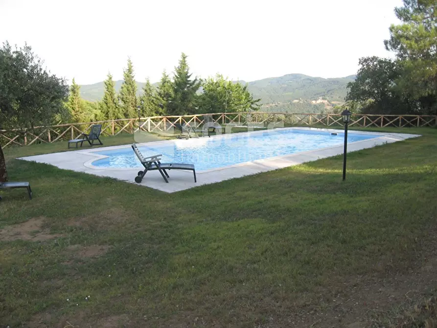 Immagine 19 di Villa in vendita  in Montebenichi a Bucine