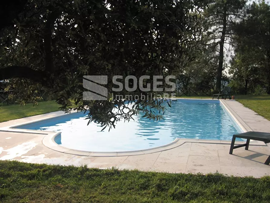 Immagine 27 di Villa in vendita  in Montebenichi a Bucine