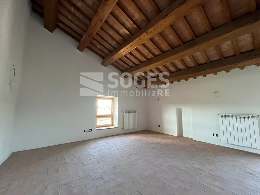 Immagine 16 di Appartamento in vendita  in rapale a Bucine