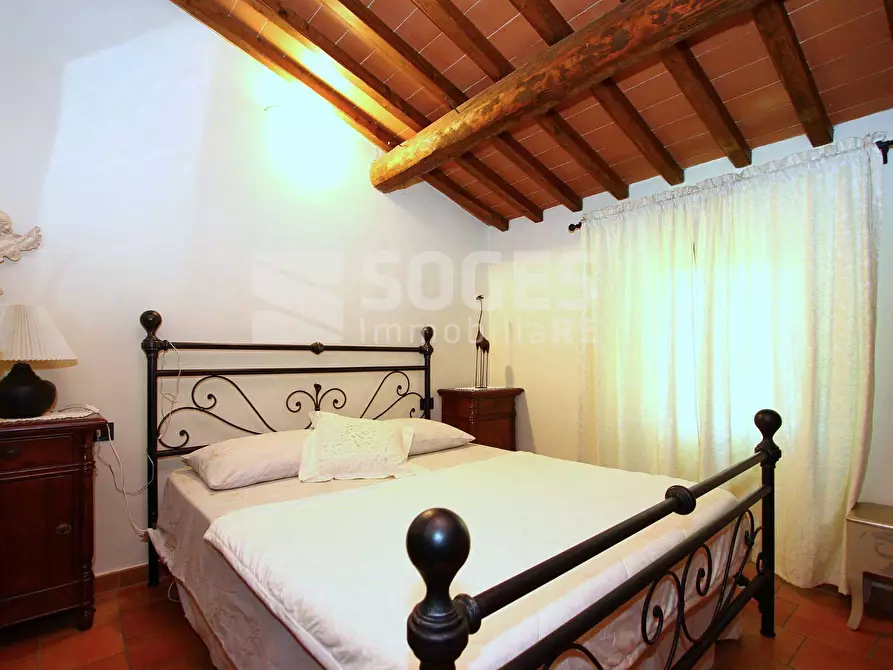 Immagine 14 di Rustico / casale in vendita  in VIA ARETINA a Reggello