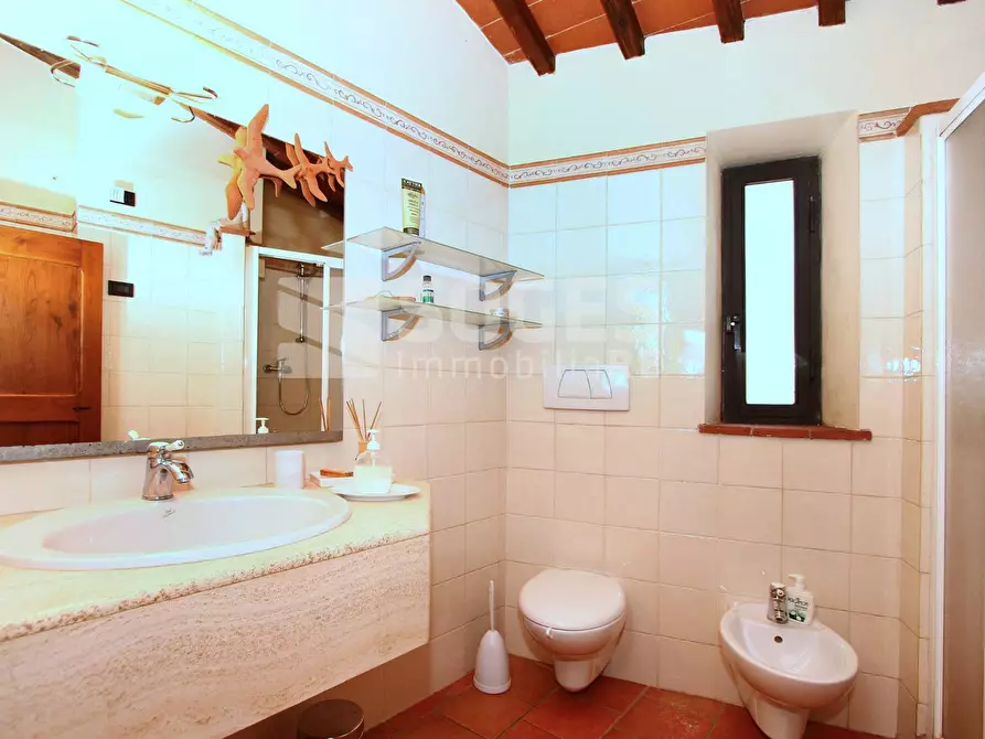 Immagine 21 di Rustico / casale in vendita  in VIA ARETINA a Reggello