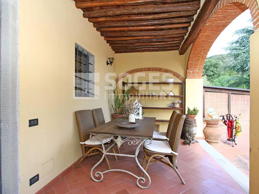 Immagine 5 di Rustico / casale in vendita  in VIA ARETINA a Reggello