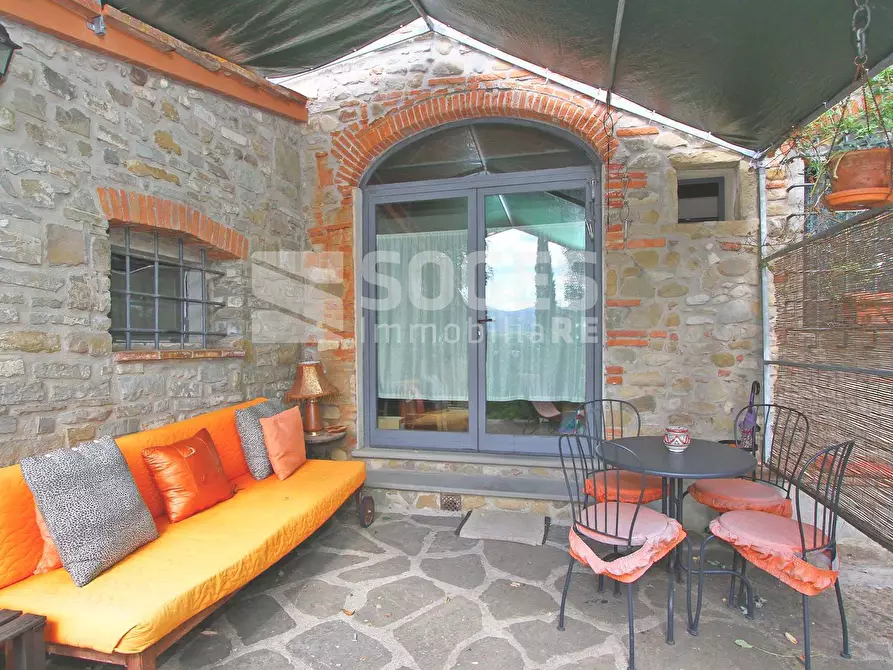 Immagine 27 di Rustico / casale in vendita  in VIA ARETINA a Reggello