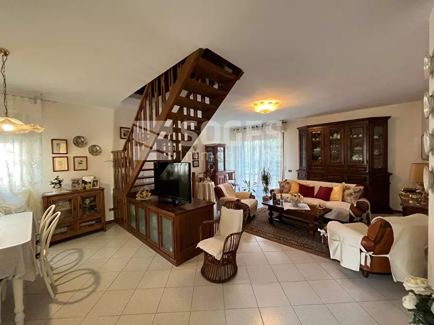 Immagine 5 di Casa indipendente in vendita  in Via Filippo Turati a Cavriglia