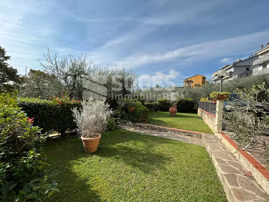 Immagine 2 di Casa indipendente in vendita  in Via Filippo Turati a Cavriglia