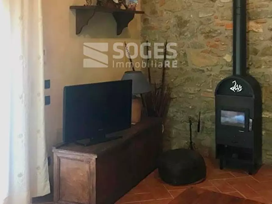 Immagine 24 di Rustico / casale in vendita  in VIA ARETINA a Reggello