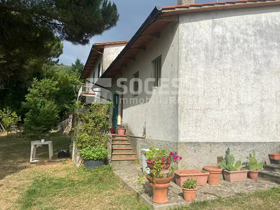 Immagine 27 di Villa in vendita  in via fontarnieri a Rufina