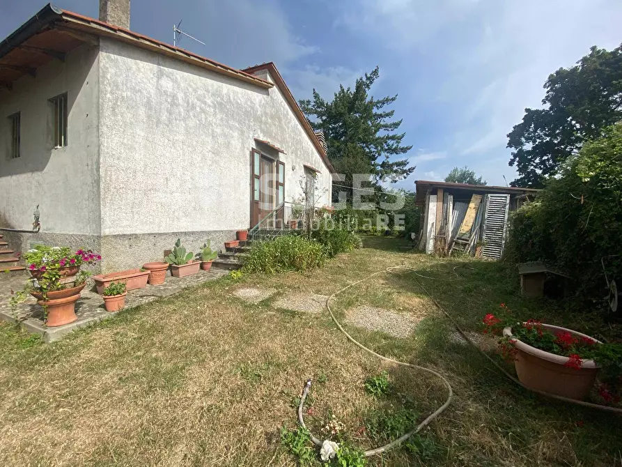 Immagine 28 di Villa in vendita  in via fontarnieri a Rufina