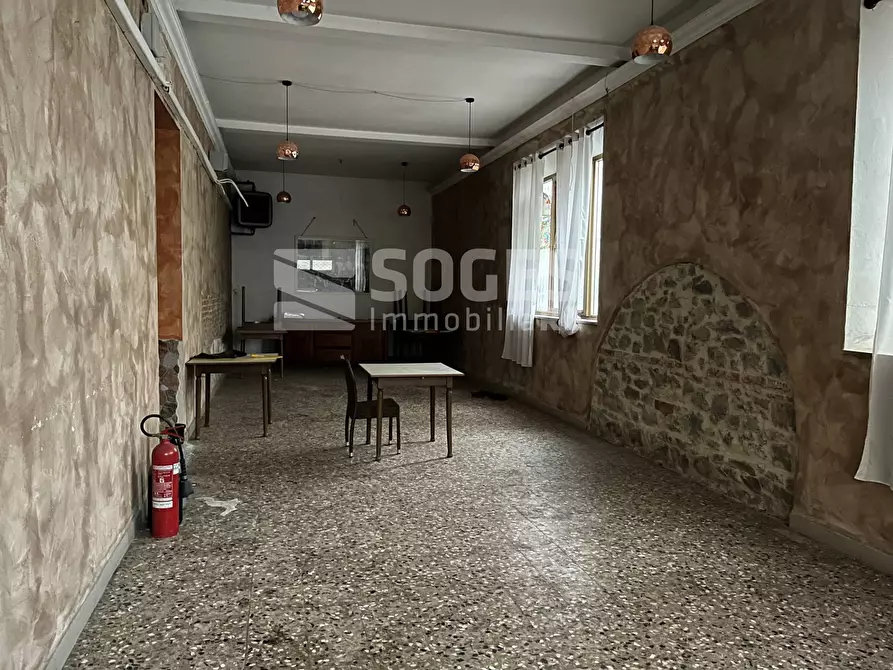 Immagine 3 di Attività commerciale in affitto  in via trieste a San Giovanni Valdarno