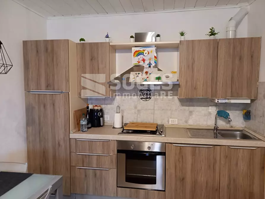 Immagine 3 di Appartamento in vendita  in Vicolo del Limone a Massa