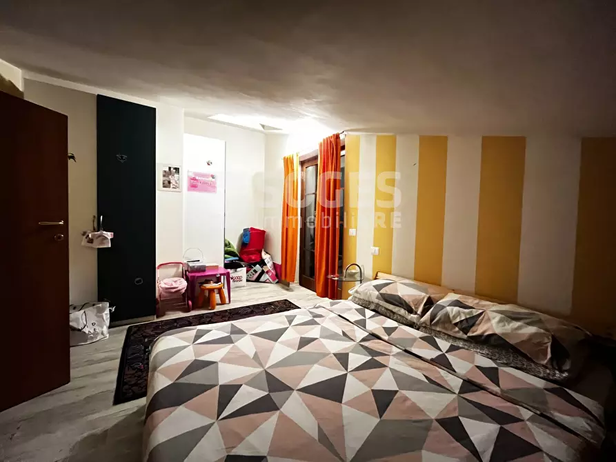 Immagine 15 di Appartamento in vendita  in via marconi a Montevarchi