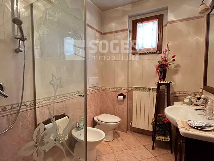 Immagine 7 di Villa in vendita  in Viale Europa a Loro Ciuffenna