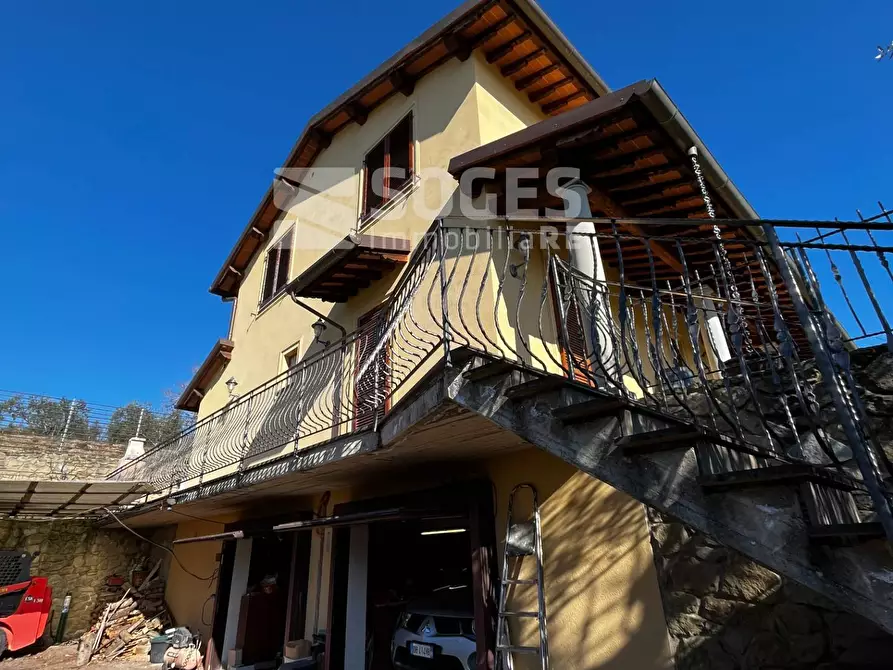 Immagine 21 di Villa in vendita  in Viale Europa a Loro Ciuffenna