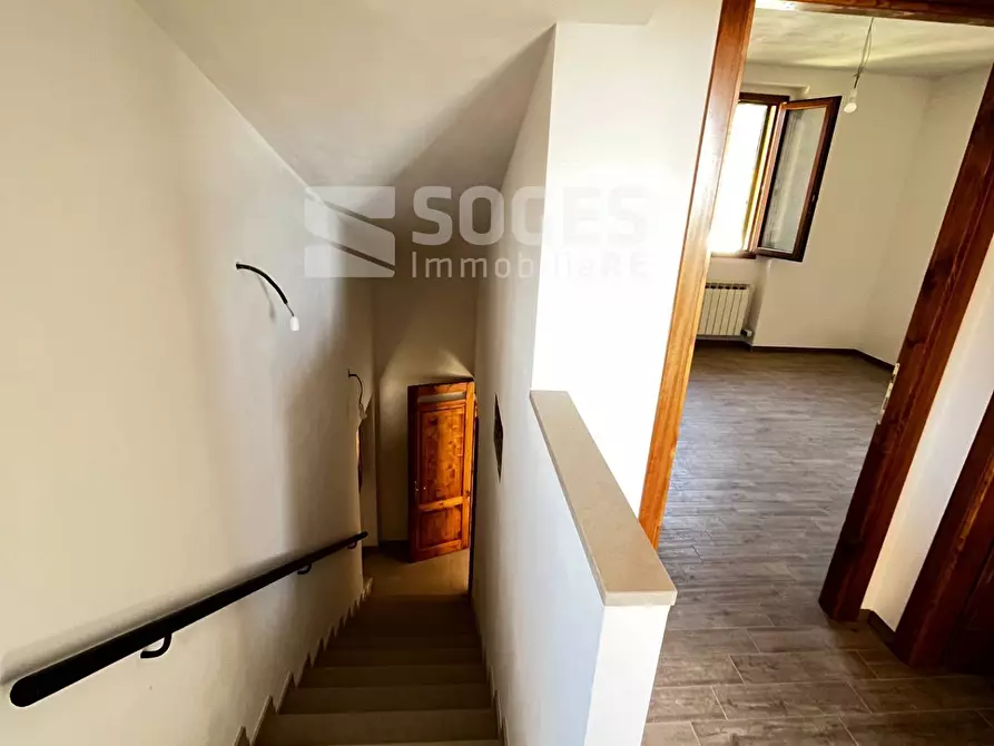 Immagine 10 di Appartamento in vendita  in Viale Europa a Loro Ciuffenna