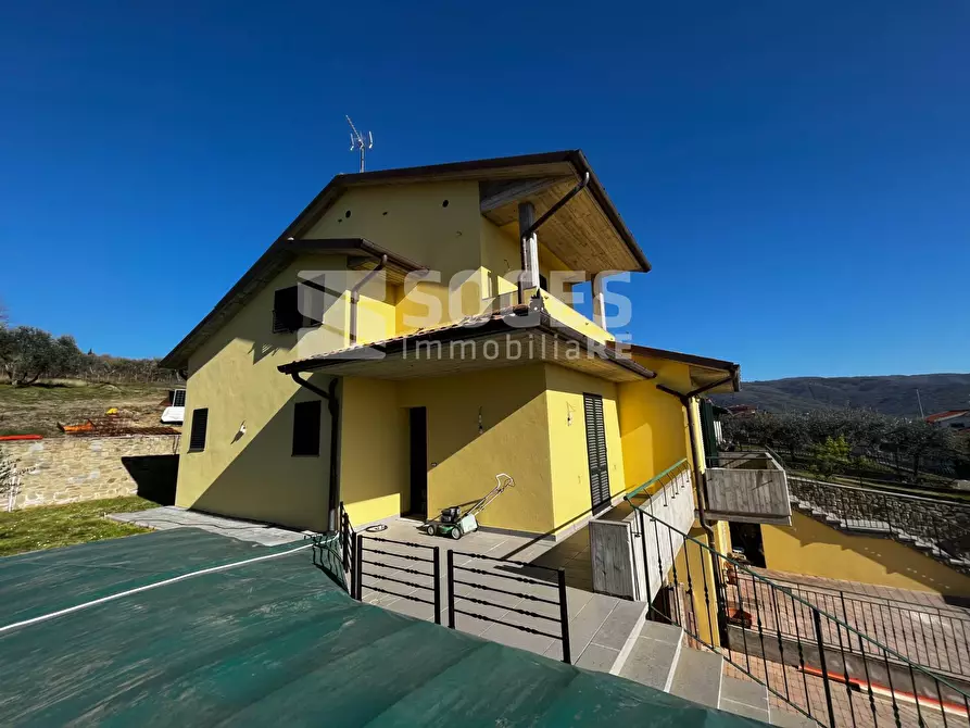 Immagine 28 di Appartamento in vendita  in Viale Europa a Loro Ciuffenna