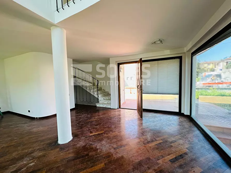 Immagine 7 di Villa in vendita  in Via Roma a Figline E Incisa Valdarno