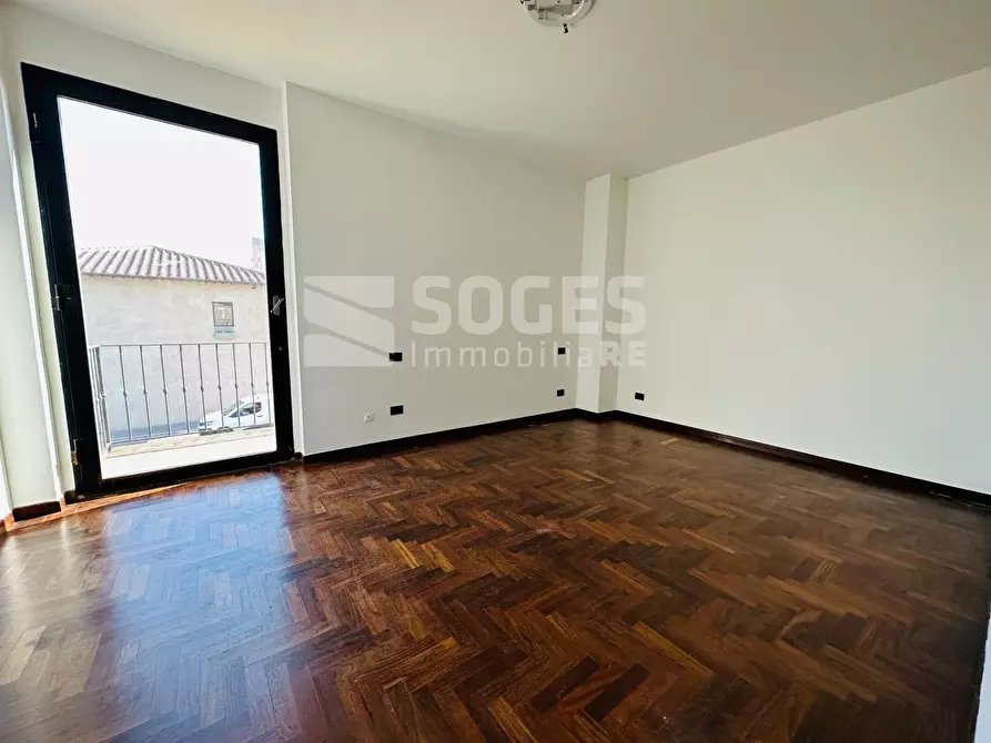 Immagine 13 di Villa in vendita  in Via Roma a Figline E Incisa Valdarno