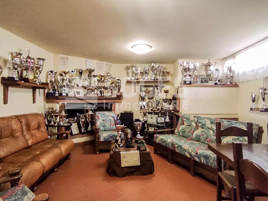 Immagine 14 di Villa in vendita  in via del cesto a Figline E Incisa Valdarno