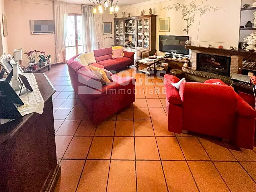 Immagine 1 di Villa in vendita  in via del cesto a Figline E Incisa Valdarno