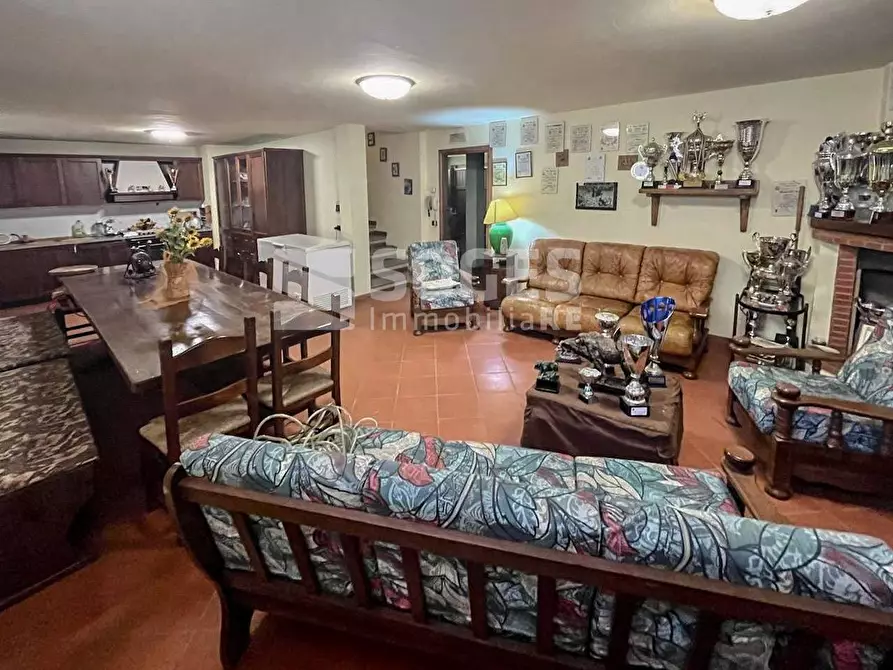 Immagine 15 di Villa in vendita  in via del cesto a Figline E Incisa Valdarno