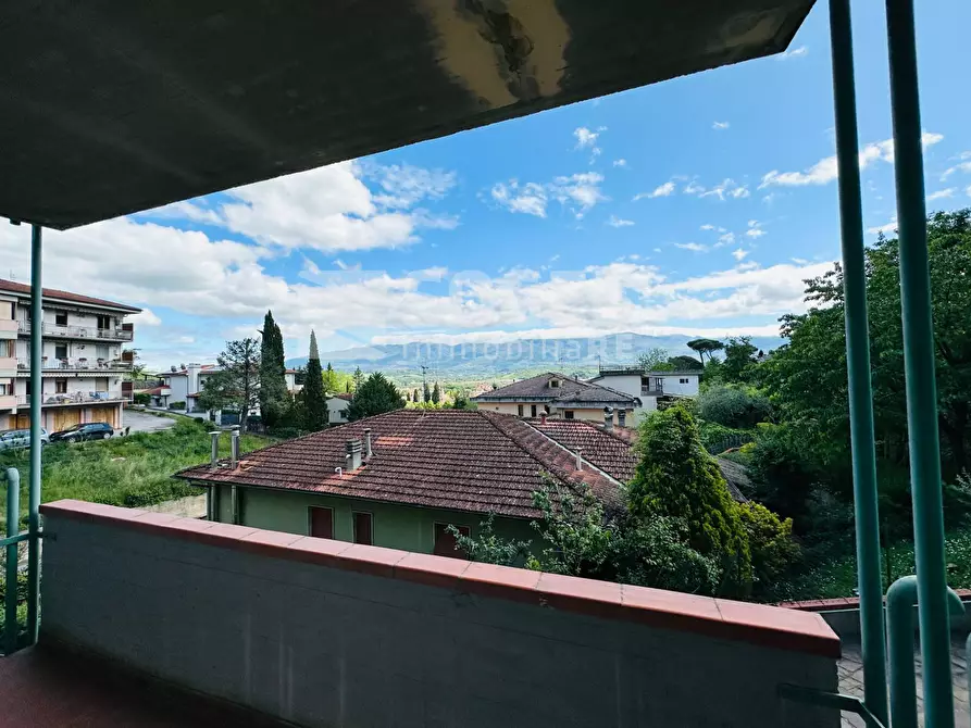 Immagine 10 di Appartamento in vendita  in Via San Romolo a Figline E Incisa Valdarno