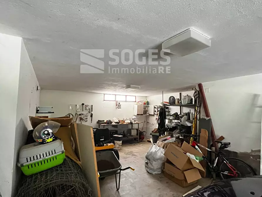 Immagine 30 di Villa in vendita  in via della lama a Montevarchi