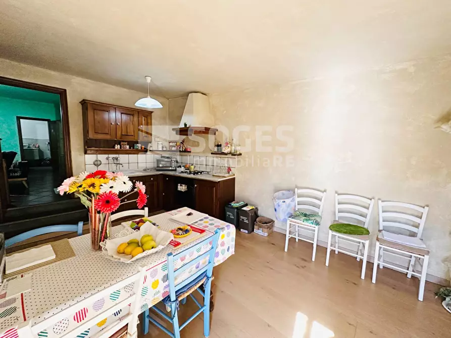 Immagine 4 di Appartamento in vendita  in Corso Mazzini a Figline E Incisa Valdarno