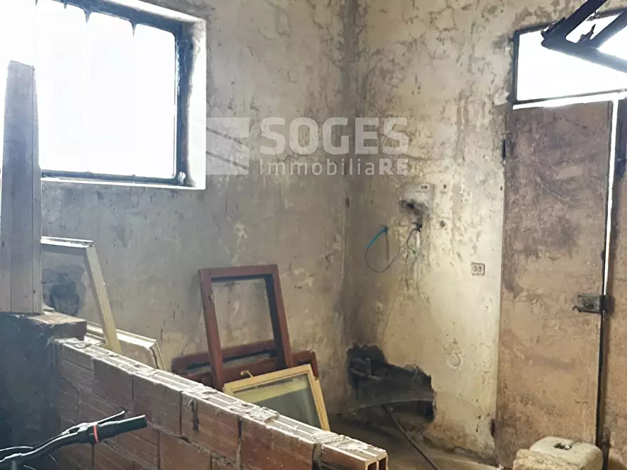 Immagine 25 di Villa in vendita  in via san pancrazio a Bucine