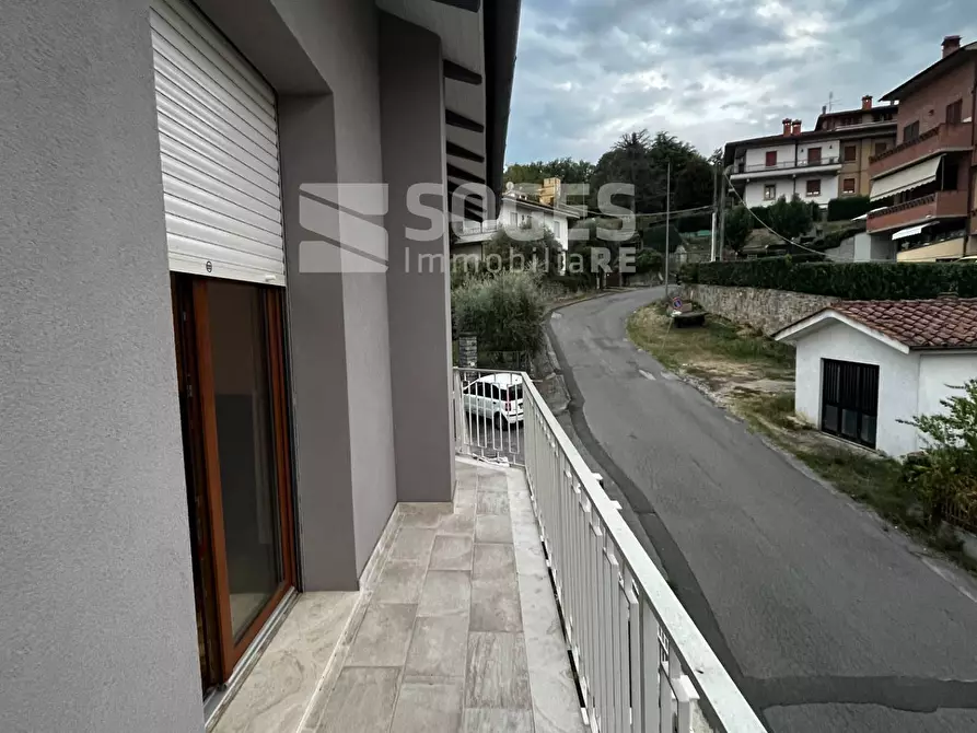 Immagine 10 di Villa in vendita  in via san pancrazio a Bucine