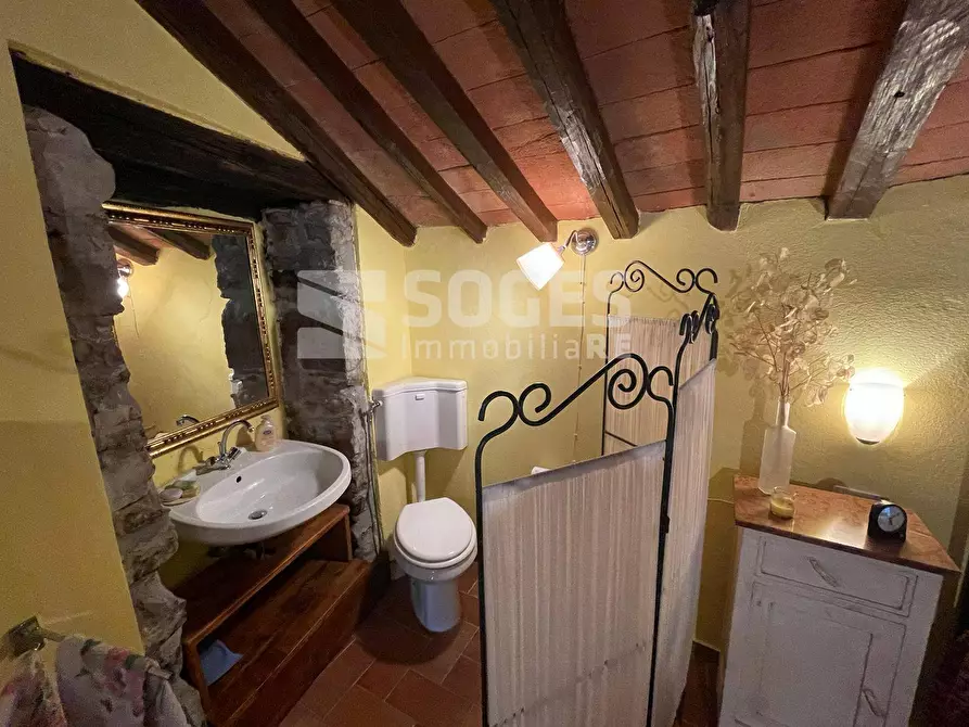 Immagine 21 di Rustico / casale in vendita  in Località Fornace a Londa